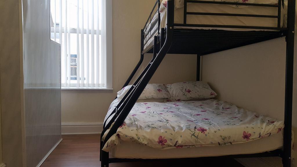 Вилла Blackpoolholidaylets Charles Street Экстерьер фото